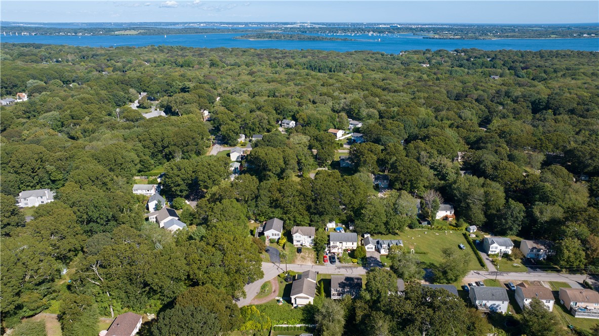 60 Winterberry Road Narragansett, RI 02874 - Photo 3 of 29