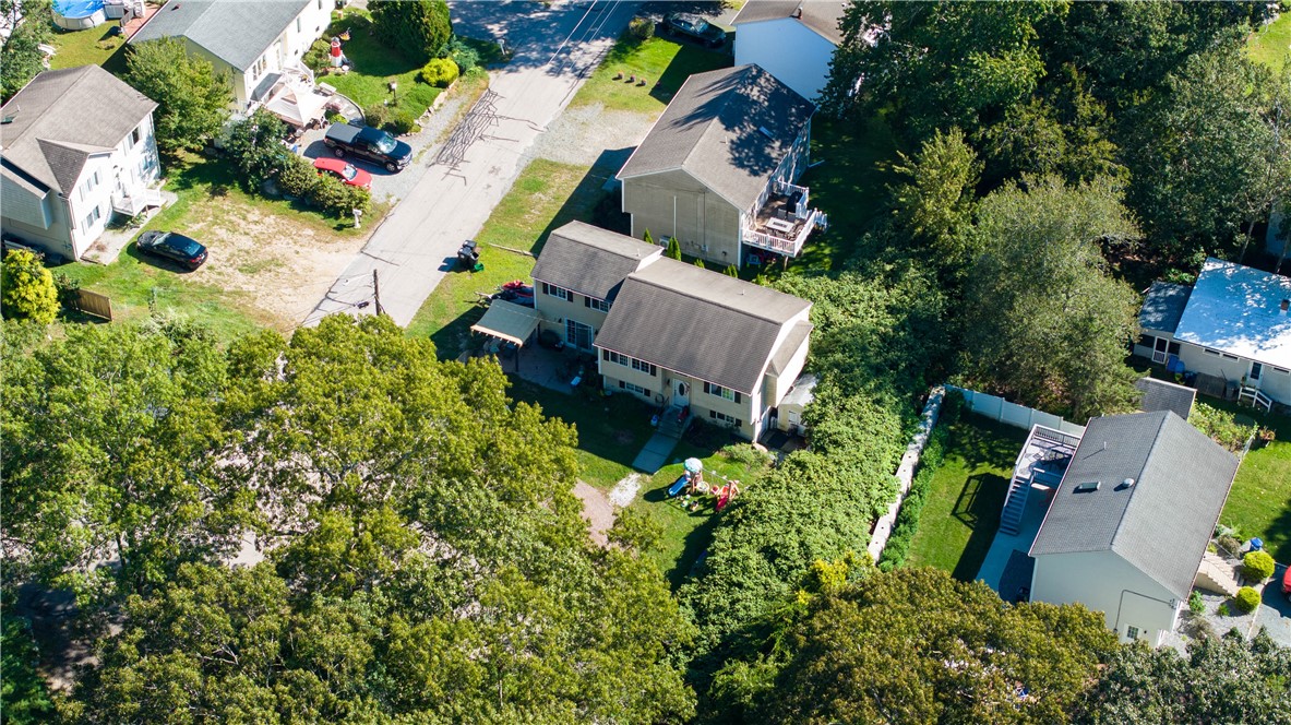 60 Winterberry Road Narragansett, RI 02874 - Photo 5 of 29