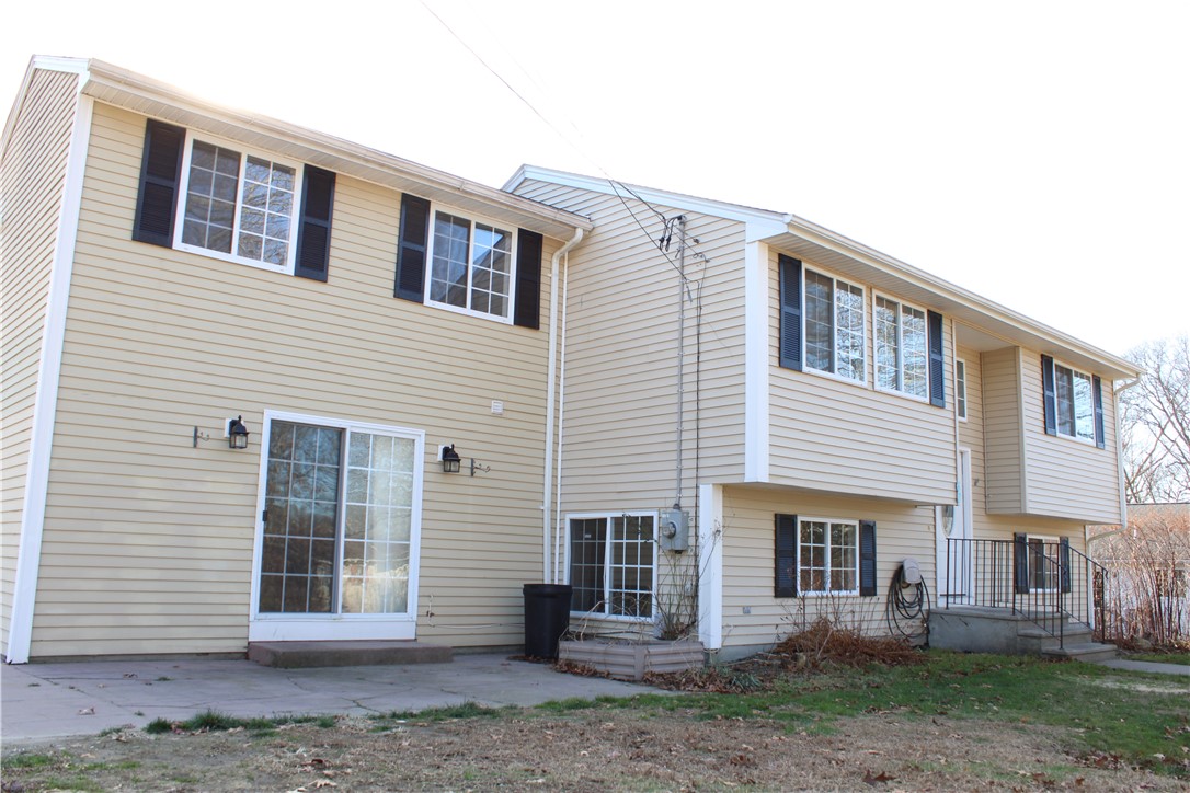 60 Winterberry Road Narragansett, RI 02874 - Photo 8 of 29