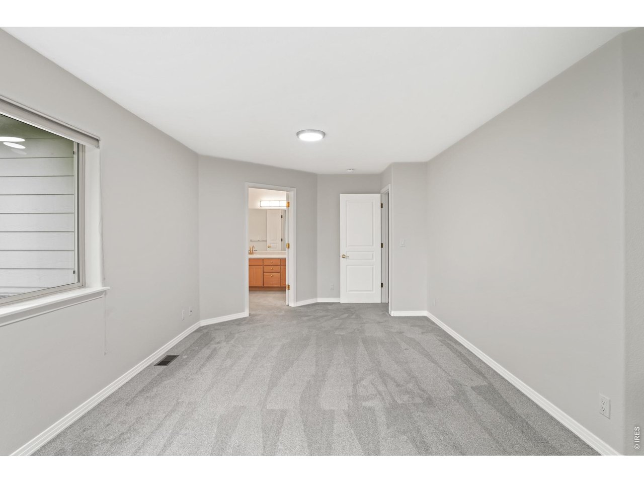 926 Hover Ridge Circle Longmont, CO 80501 - Photo 13 of 31 Large primary suite