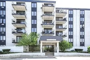 $187,500 | 9078 West Heathwood Drive, Unit 5N, Niles, IL 60714