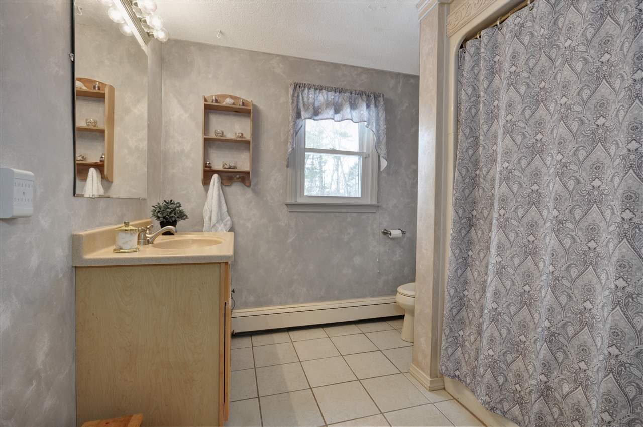 6 Quincy Lane Merrimack, NH 03054 - Photo 19 of 29 Gallery Image 19