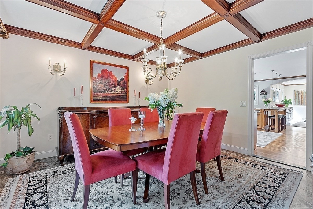 595 Salisbury Street Worcester, MA 01609 - Photo 8 of 41 a view of a dining room with furniture