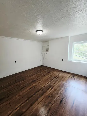 $595 | 181 Barnett Drive, Unit B, Tazewell, VA 24651