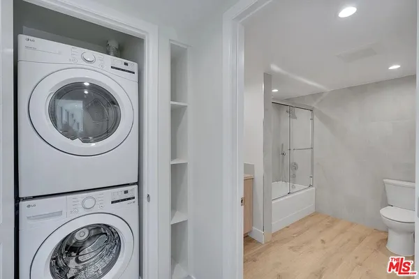 $4,495 | 14419 Riverside Drive, Unit 204, Sherman Oaks, CA 91423