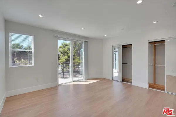 $4,495 | 14419 Riverside Drive, Unit 204, Sherman Oaks, CA 91423