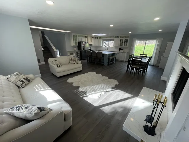 $860,000 | 15105 Charter Oak Boulevard, Salinas, CA 93907