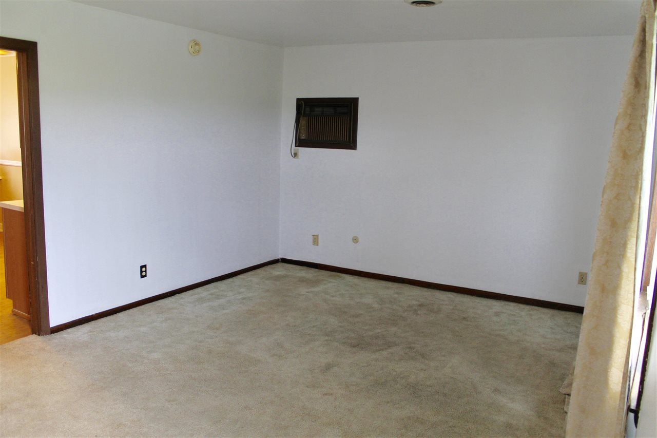 32 Moseley Road Peru, IN 46970 - Photo 7 of 23