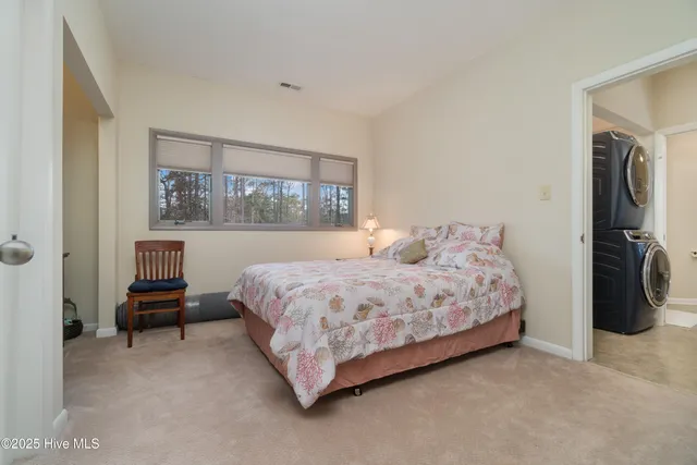 $799,500 | 138 Shoreline Court, Oriental, NC 28571