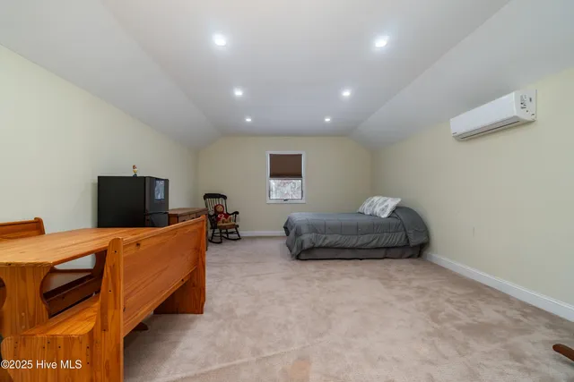 $799,500 | 138 Shoreline Court, Oriental, NC 28571