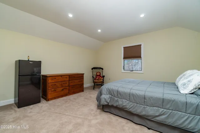 $799,500 | 138 Shoreline Court, Oriental, NC 28571