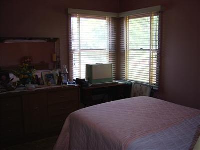 236 East Myrtle Avenue Reedley, CA 93654 - Photo 9 of 13 Gallery Image 9