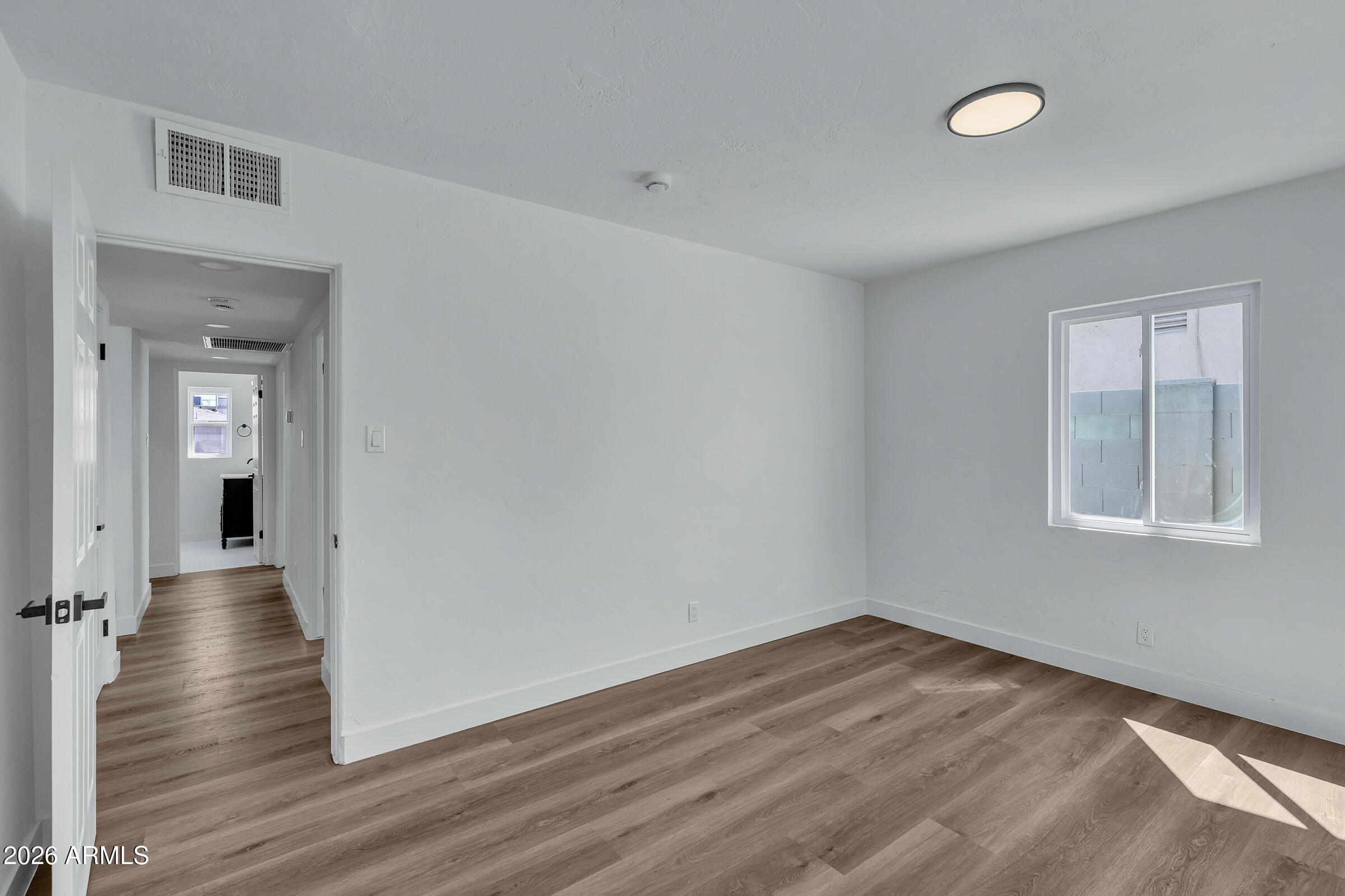 4311 North 11th Place Phoenix, AZ 85014 - Photo 16 of 24 4311 N 11th Pl-16