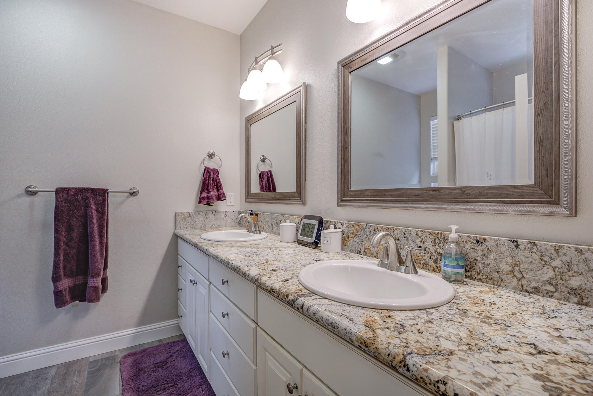 812 Ridge Road Redding, CA 96003 - Photo 28 of 39 812RidgeRd-33