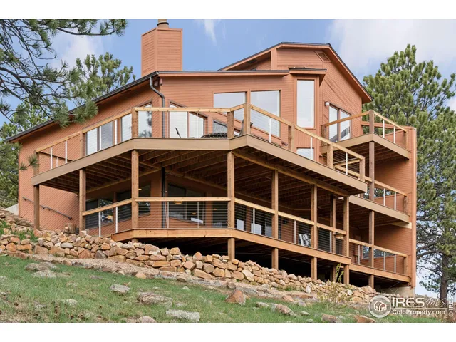 a view of a large building