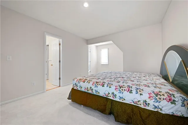 $575,000 | 19618 West 99th Street, Lenexa, KS 66220