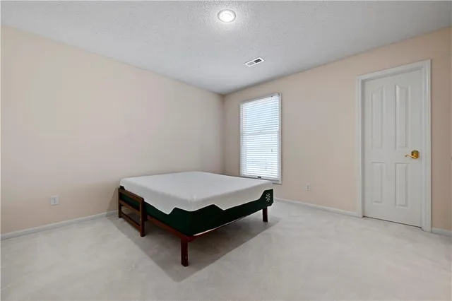 $575,000 | 19618 West 99th Street, Lenexa, KS 66220