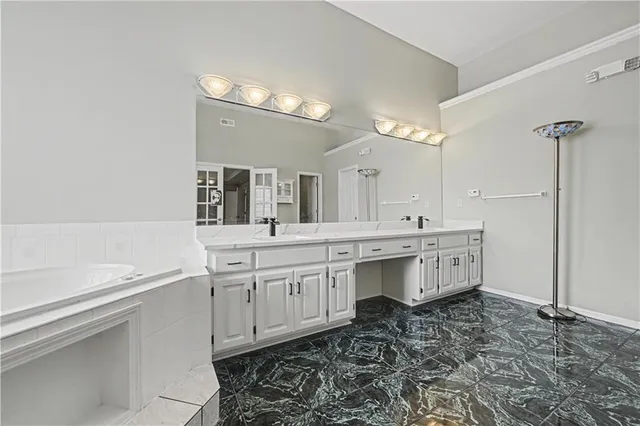 $575,000 | 19618 West 99th Street, Lenexa, KS 66220