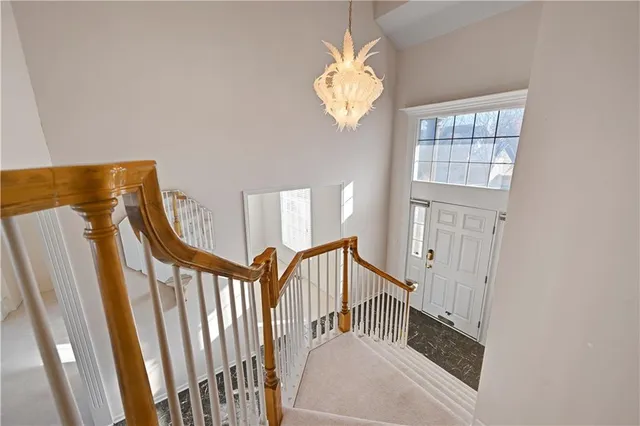 $575,000 | 19618 West 99th Street, Lenexa, KS 66220