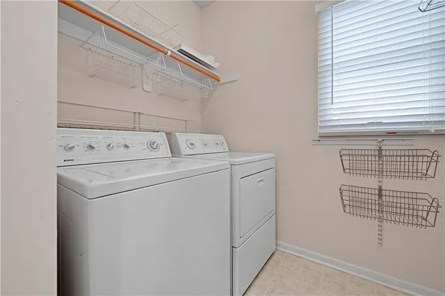 $575,000 | 19618 West 99th Street, Lenexa, KS 66220