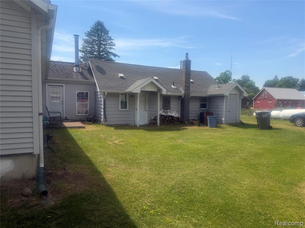 5716 Falkenbury Road North Branch, MI 48461 - Photo 20 of 51
