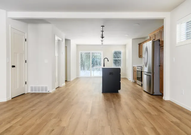 $474,900 | 5927 Woodbine Drive, Madison, WI 53718