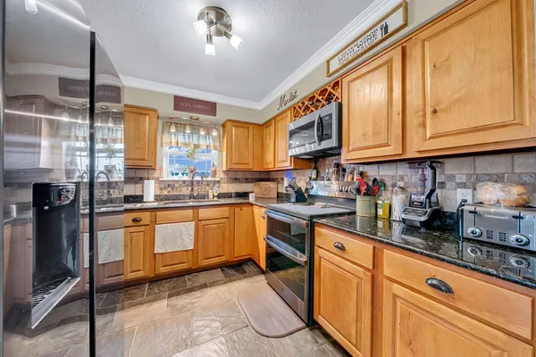 $620,000 | 182 Shalako Drive, Kerrville, TX 78028