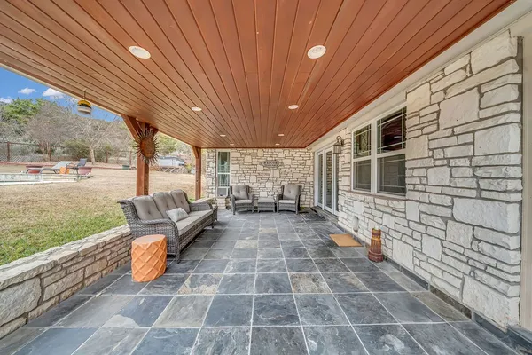 $620,000 | 182 Shalako Drive, Kerrville, TX 78028