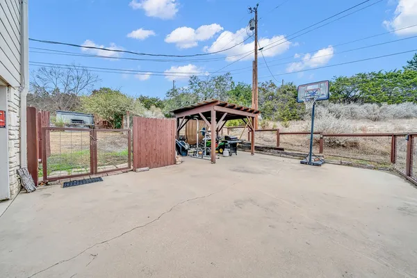 $620,000 | 182 Shalako Drive, Kerrville, TX 78028