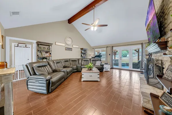 $620,000 | 182 Shalako Drive, Kerrville, TX 78028