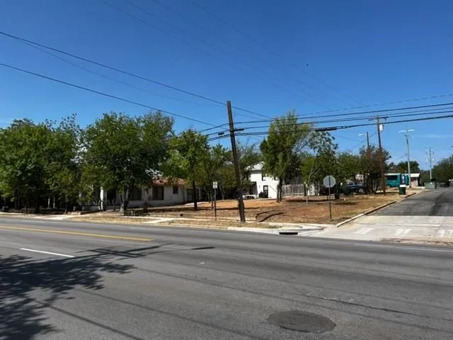 a view of a basketball court