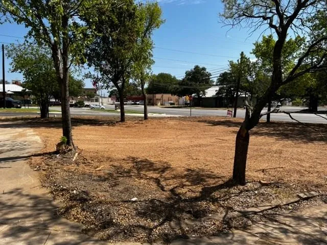 $449,900 | 1109 Ford Street, Llano, TX 78643