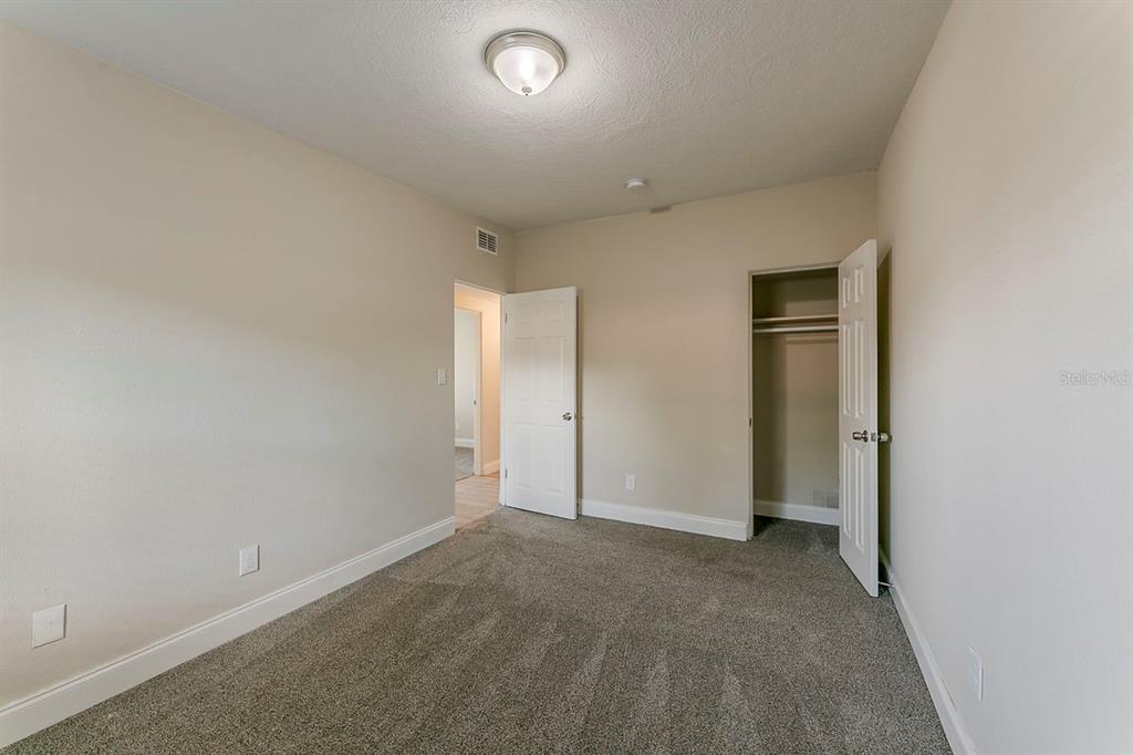 1007 Emeralda Road Orlando, FL 32808 - Photo 33 of 47
