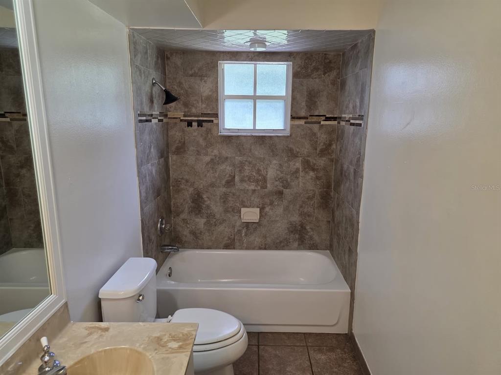 619 Knowles Road, Unit B Brandon, FL 33511 - Photo 10 of 24