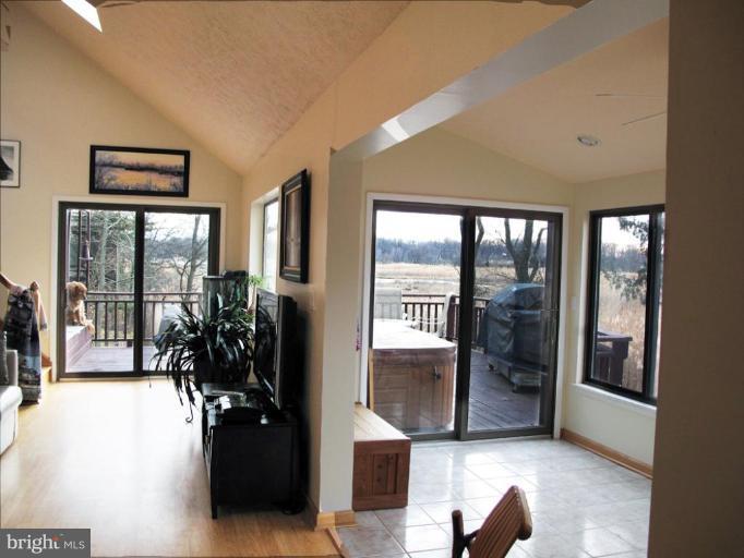 1318 Harbor Road Annapolis, MD 21403 - Photo 19 of 29 Unique #2