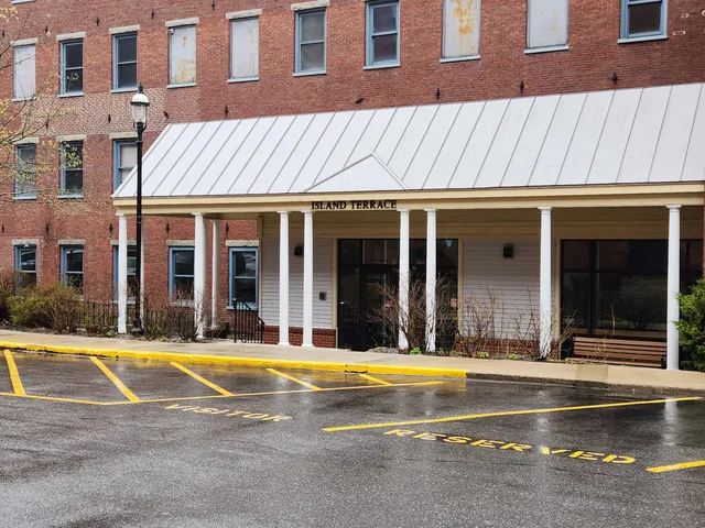 $299,000 | 1 Saco Island Terrace, Unit 105, Saco, ME 04072