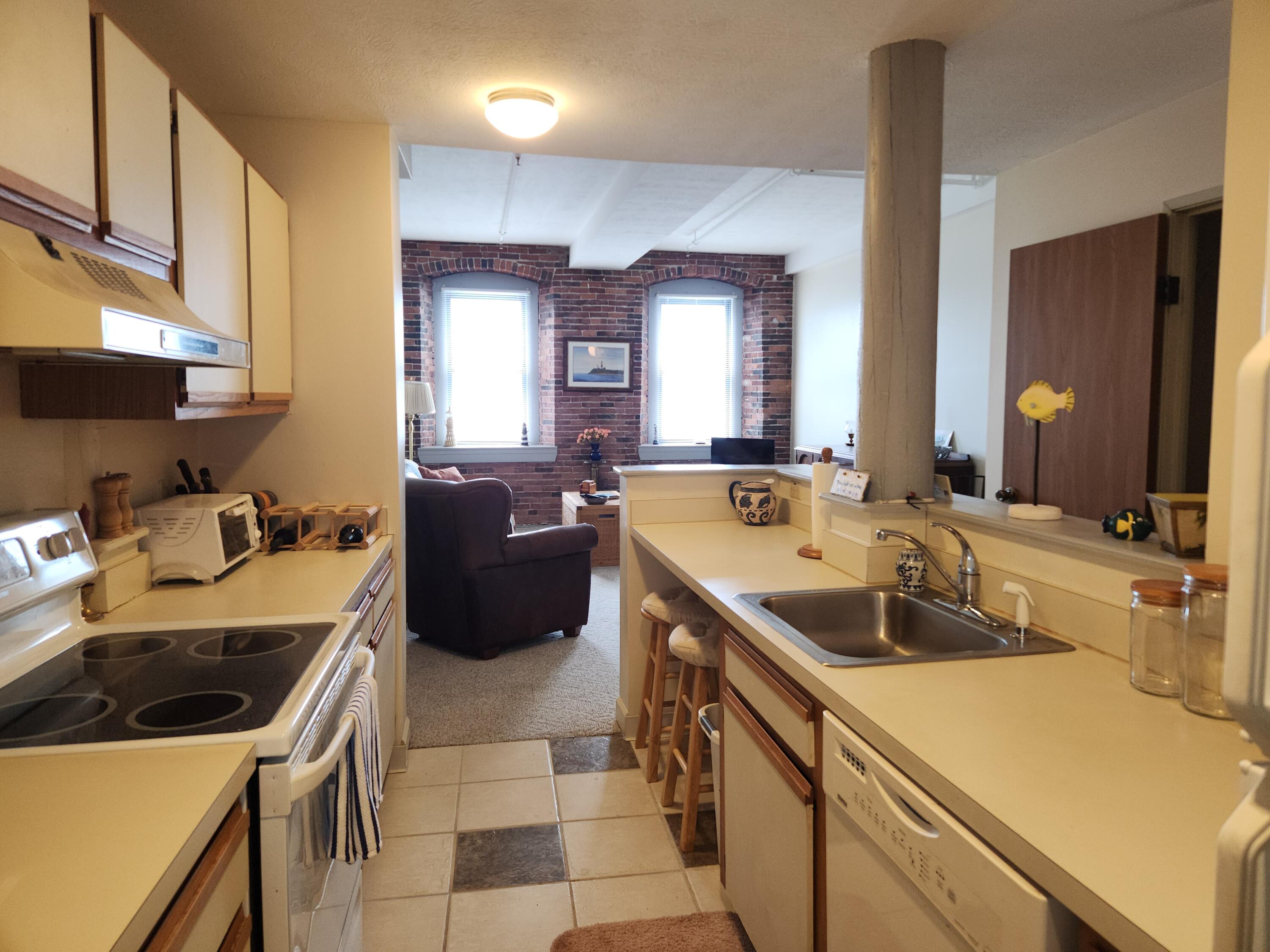 1 Saco Island Terrace, Unit 105 Saco, ME 04072 - Photo 14 of 35 20250503_121703