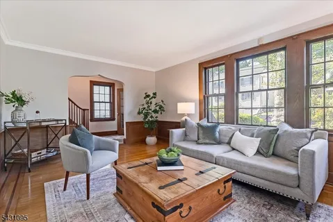 $849,000 | 15 Rynda Road, Maplewood, NJ 07040