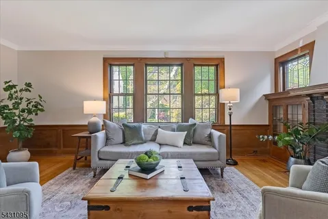 $849,000 | 15 Rynda Road, Maplewood, NJ 07040