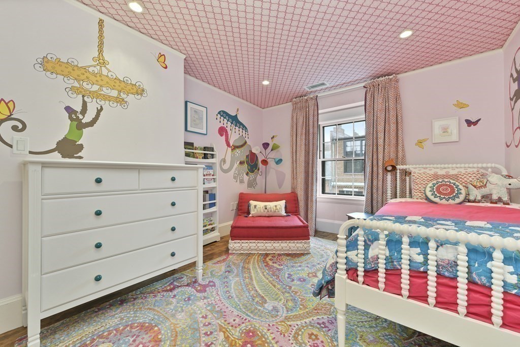 59 Chestnut Street Boston, MA 02108 - Photo 26 of 33 a bedroom with a bed and dresser