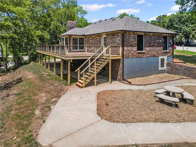 $489,000 | 1000 Woodcliff Drive, Richmond, MO 64085