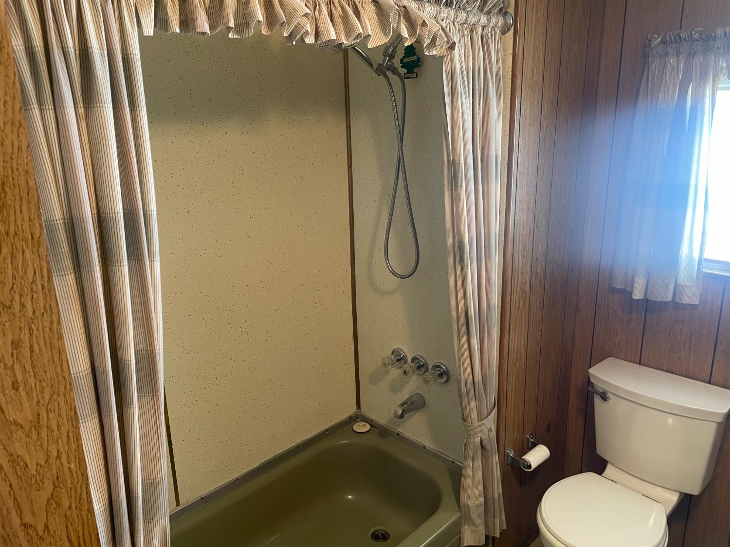 5835 Cherokee Road, Unit 52 Stockton, CA 95215 - Photo 15 of 19 a bathroom with a sink and toilet