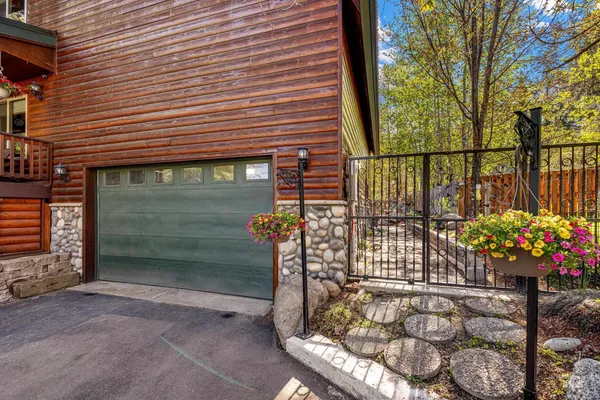 $1,175,000 | 911 Davis Avenue, McCall, ID 83638