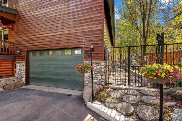 $1,175,000 | 911 Davis Avenue, McCall, ID 83638