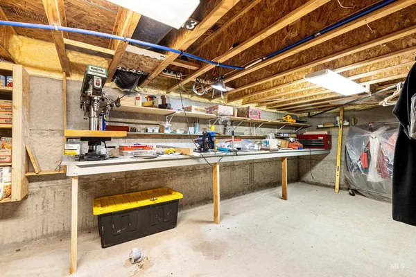 $1,175,000 | 911 Davis Avenue, McCall, ID 83638