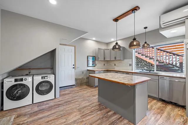 $1,175,000 | 911 Davis Avenue, McCall, ID 83638