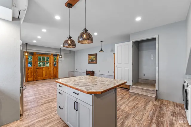 $1,175,000 | 911 Davis Avenue, McCall, ID 83638