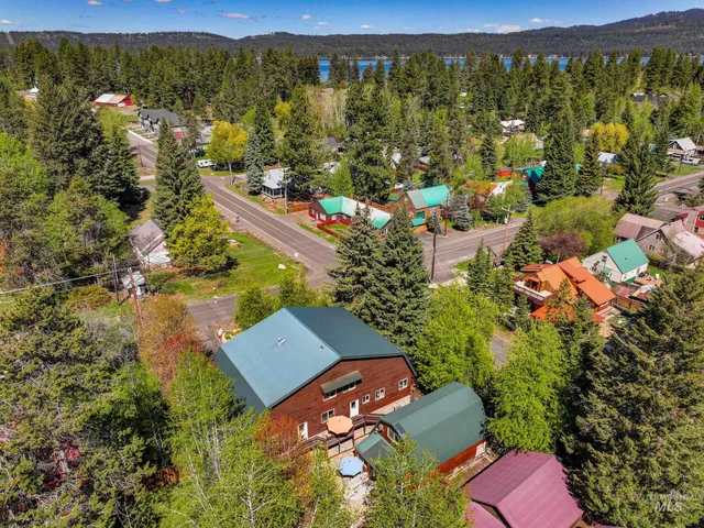 $1,175,000 | 911 Davis Avenue, McCall, ID 83638