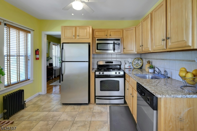 30 Virginia Avenue Montclair, NJ 07042 - Photo 11 of 33