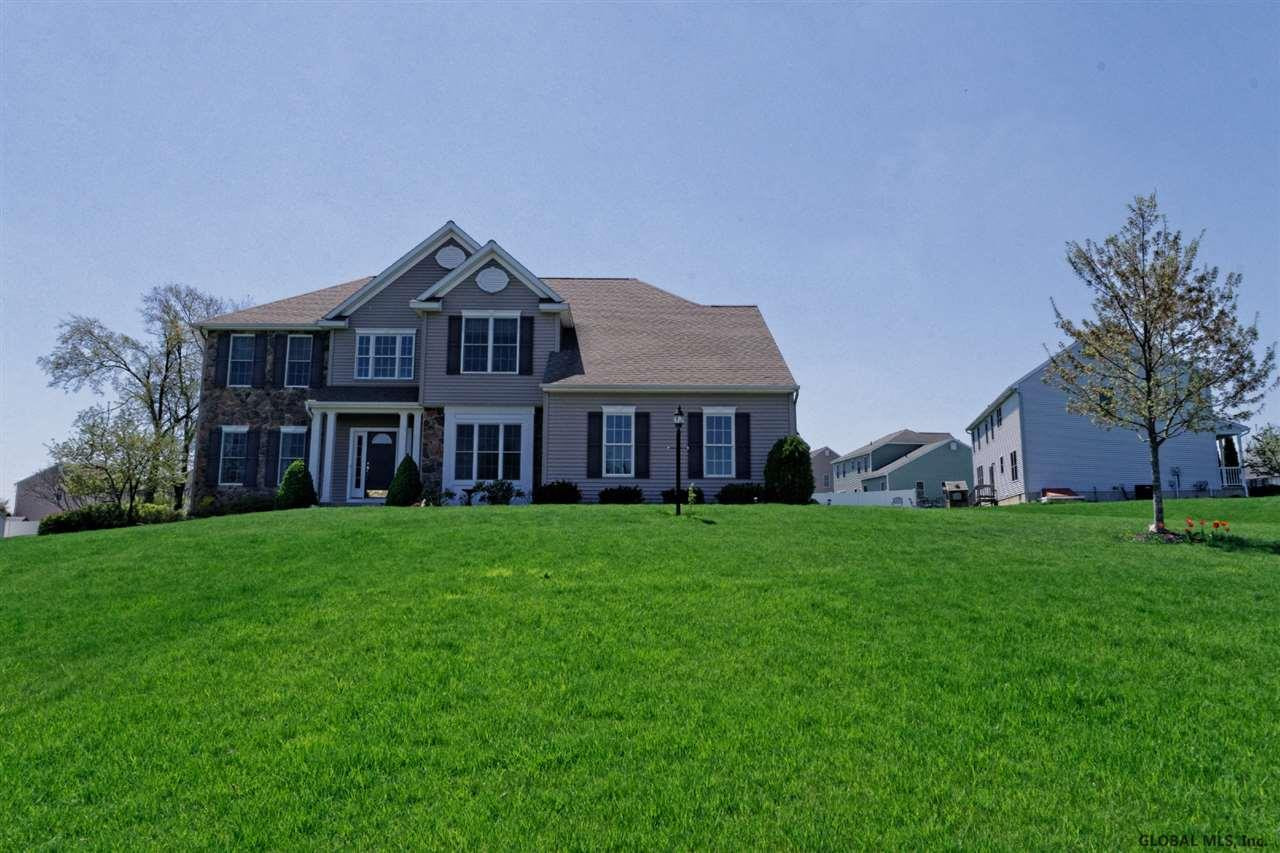 6 Robin Hill Road Halfmoon, NY 12118 - Photo 1 of 44 Photo 1
